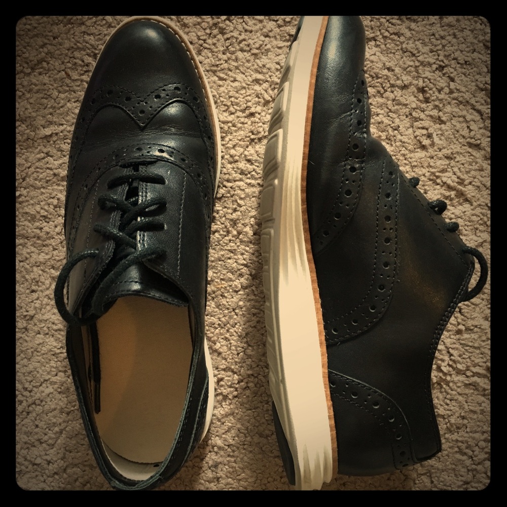 Cole haan oxfords in black leather